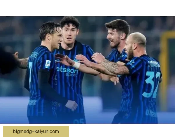 劳塔罗与国米球迷互动频繁，表现稳健提升球队氛围